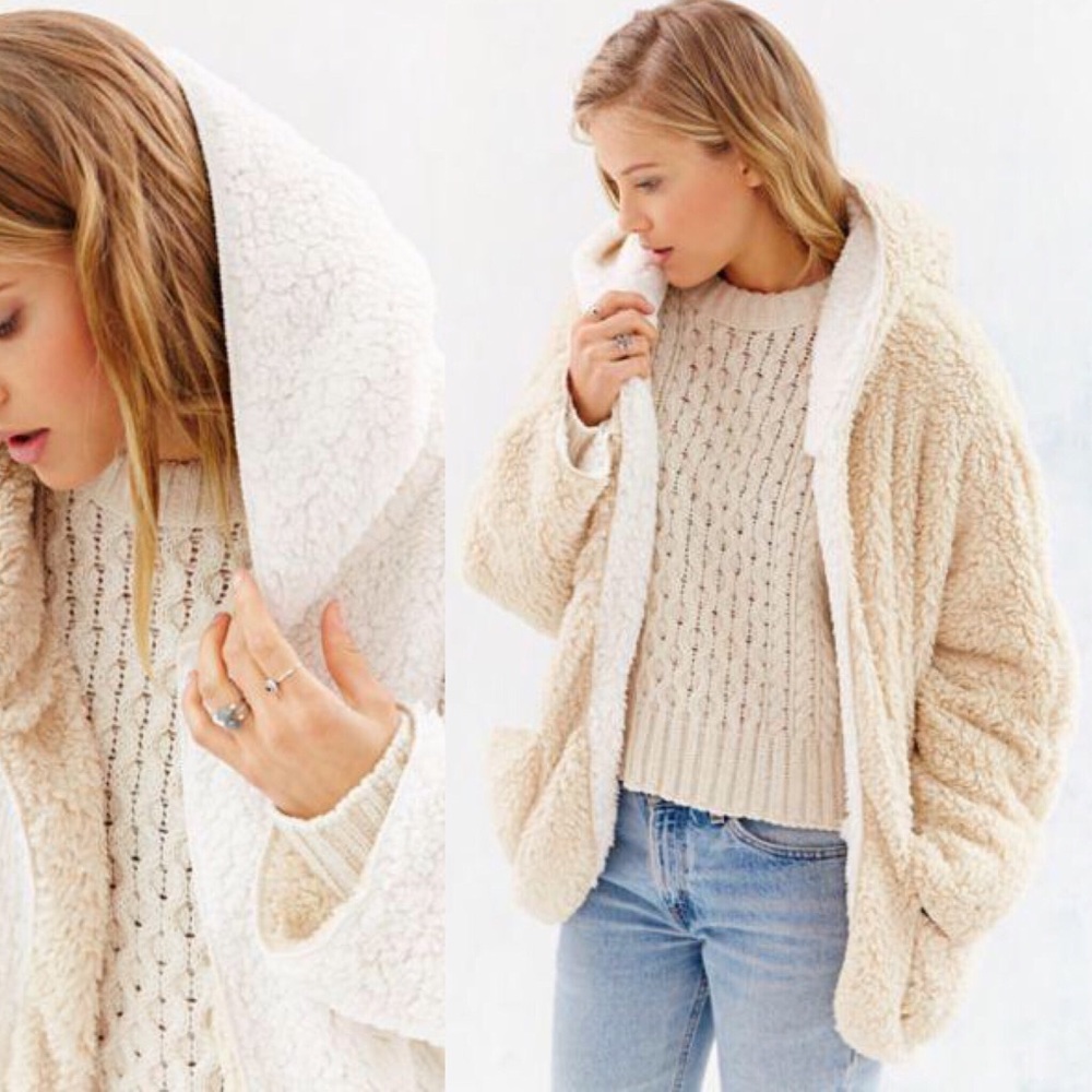 CARMELLA | Cozy Reversible Coat - Picture 2 of 8